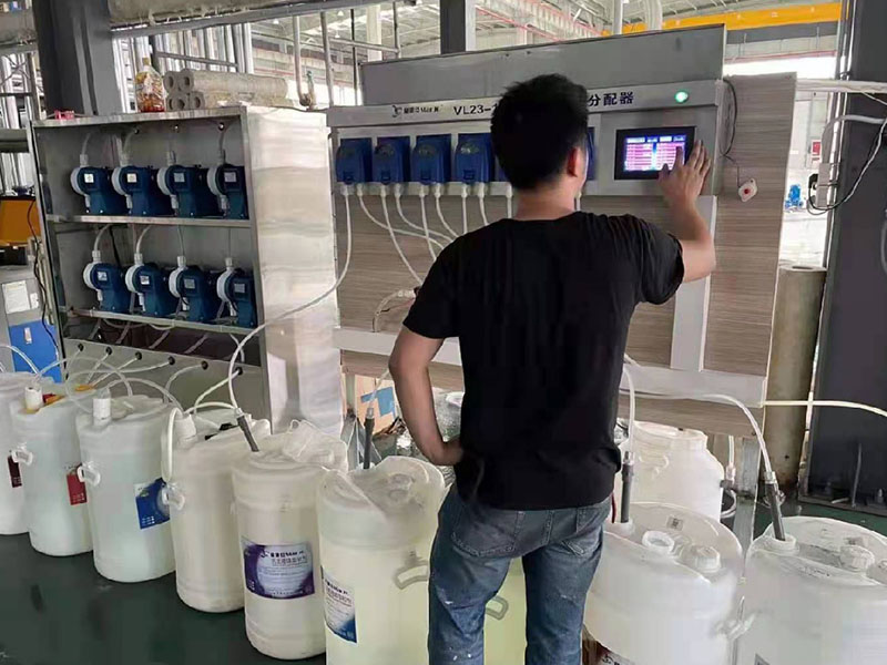 天山全自动进料-01